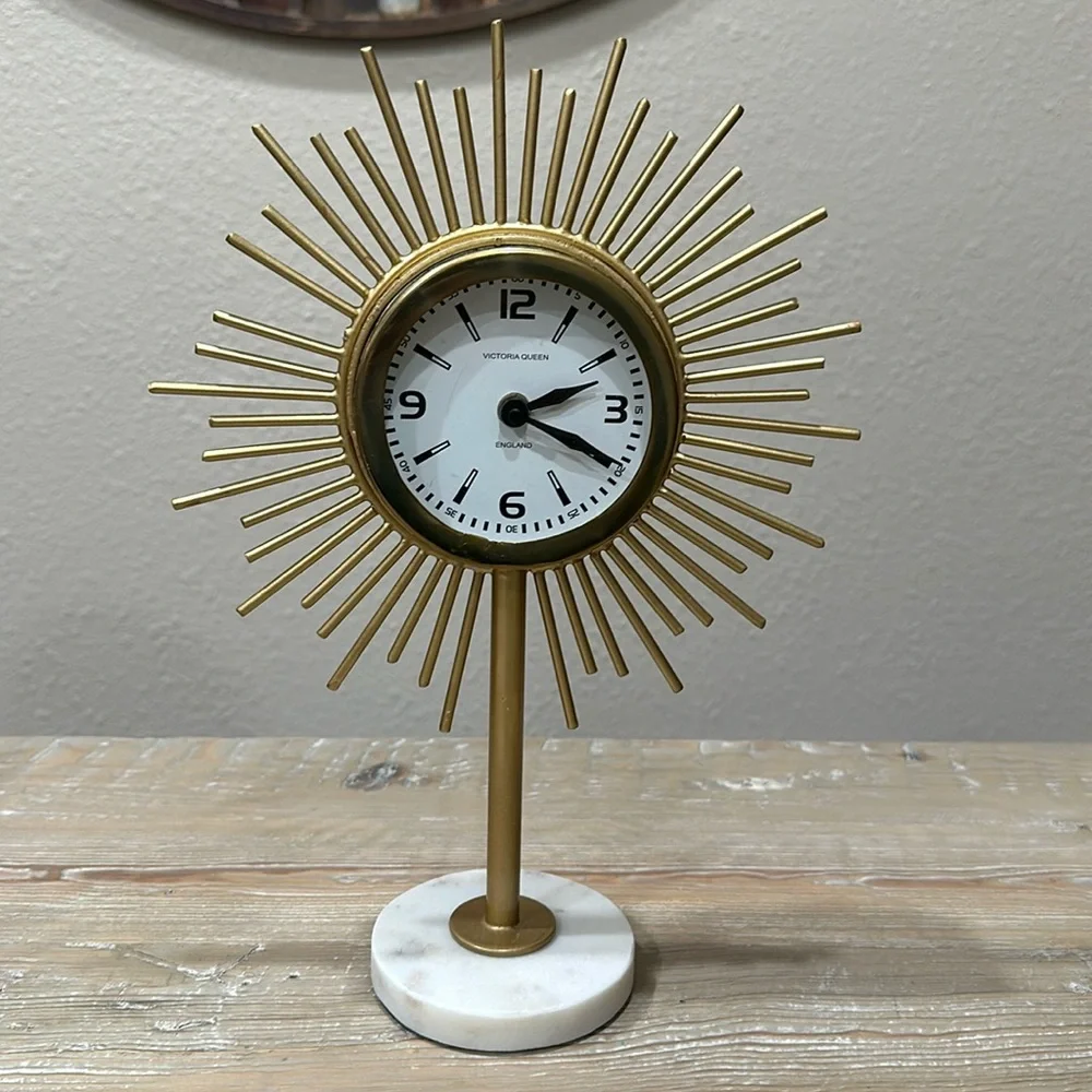 Victoria Queen Atomic Starburst Clock